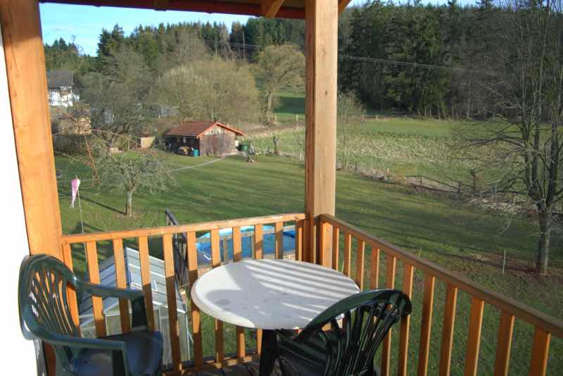 Balkon - Blick zum Wald